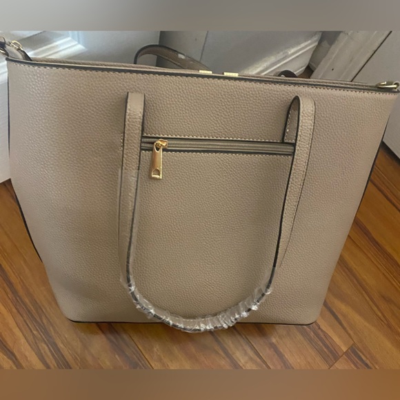 NWT Tan Pebbled Tote Bag Set w/ Wallet - Picture 5 of 10